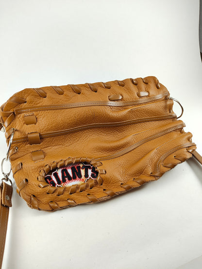 Finger Glove Purse - San Francisco Giants Emblem
