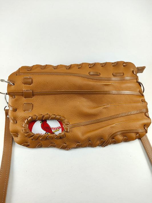 Finger Glove Purse - St Louis Cardinals White Center Circle