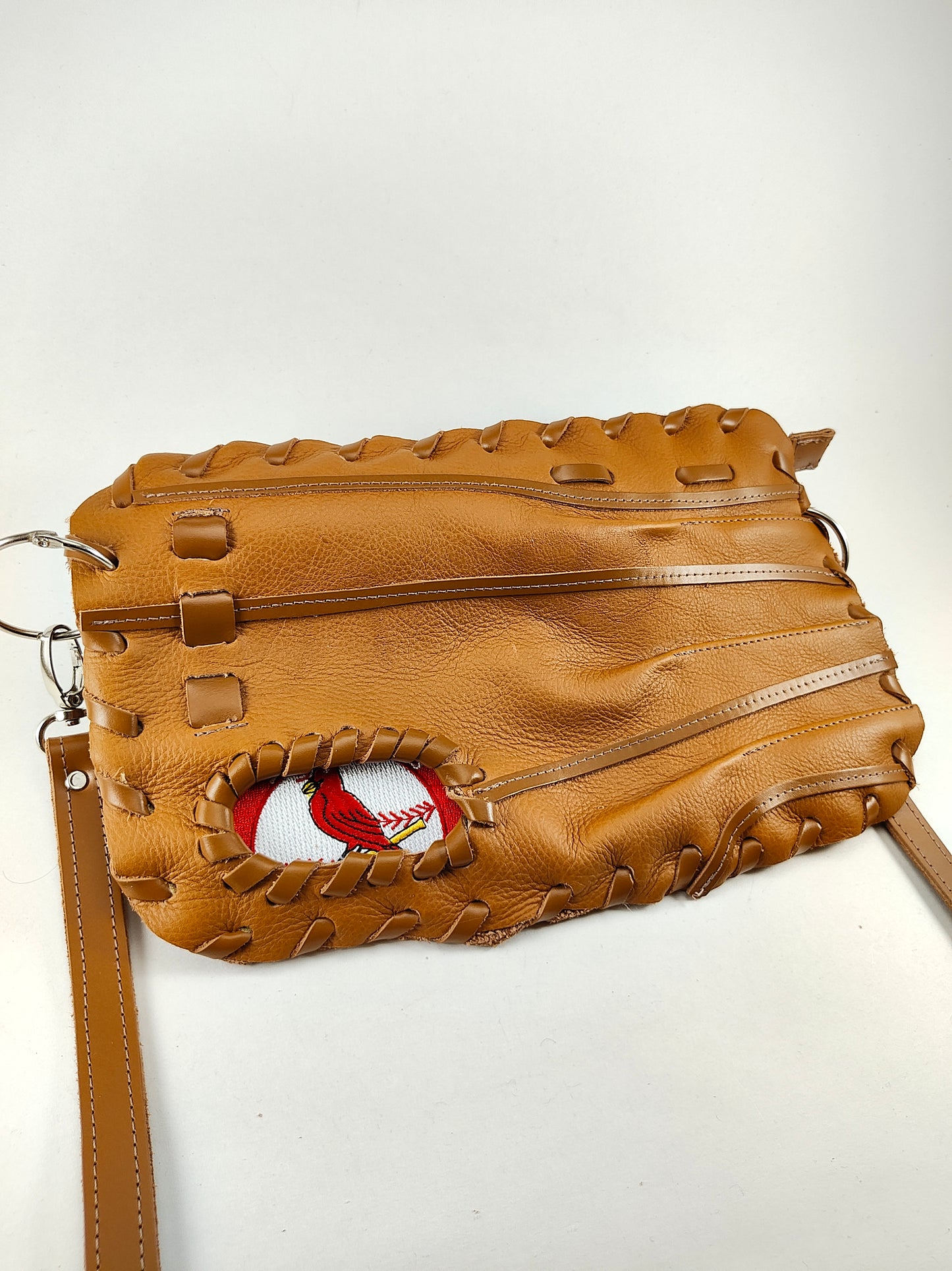 Finger Glove Purse - St Louis Cardinals White Center Circle