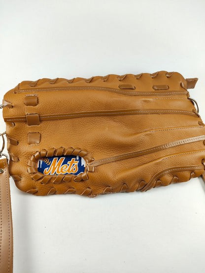 Finger Glove Purse - New York Mets Emblem