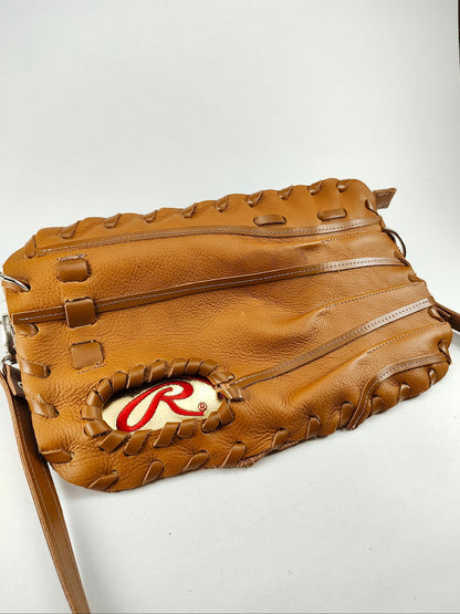 Finger Glove Purse - Rawlings Red R on Gold