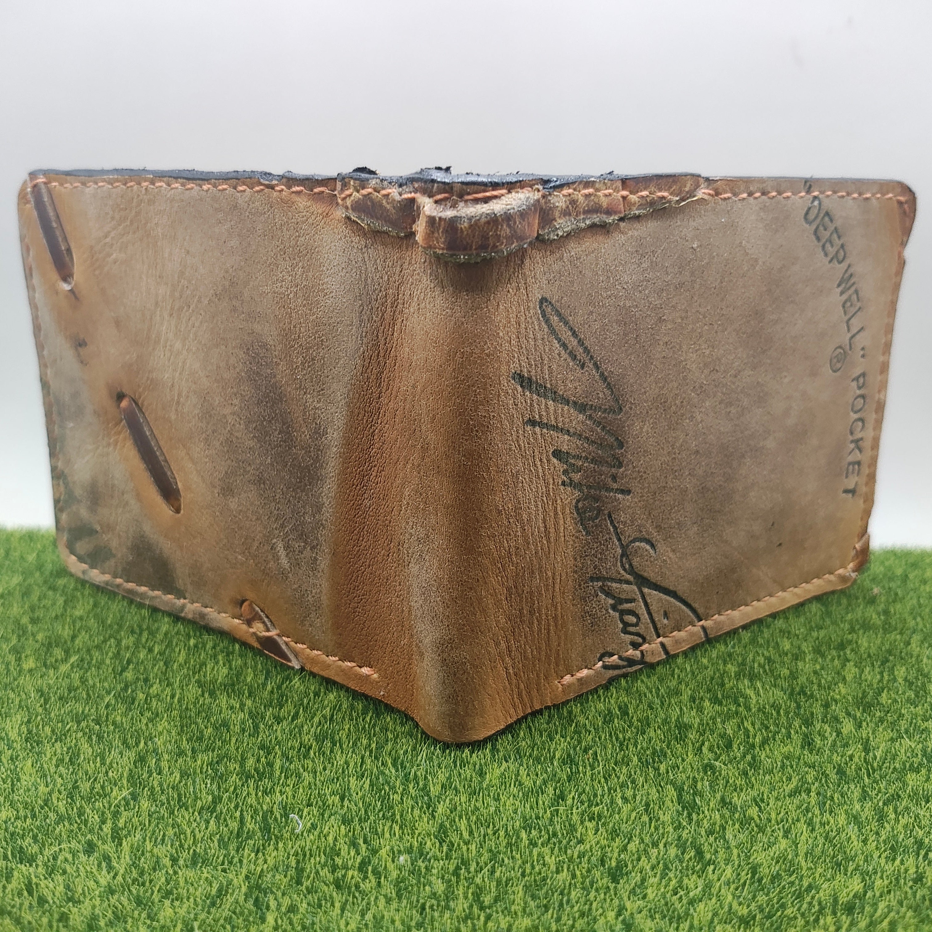 Mike Piazza Signature Wallet – Whenitwasagame baseballglovewallets.com