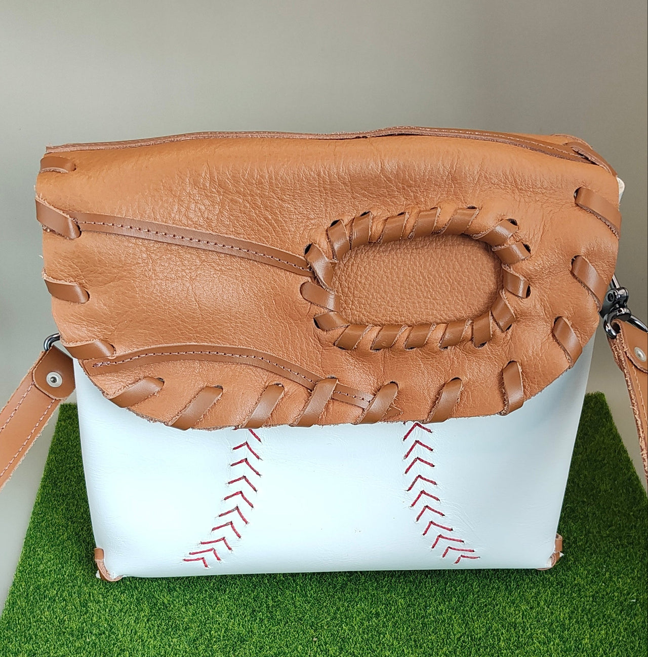 Walk Off Purse Pre-Order