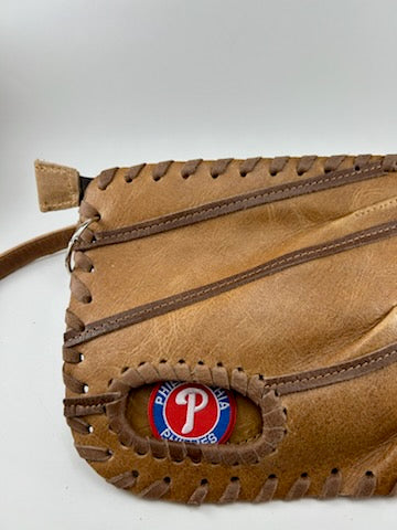 Glove Finger Purse - Phillies P