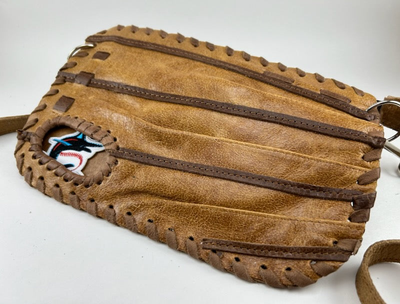 Finger Glove Purse - Miami Marlins