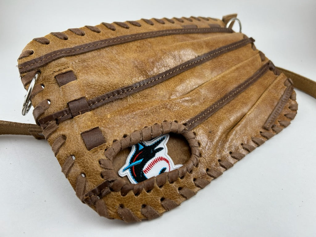 Finger Glove Purse - Miami Marlins