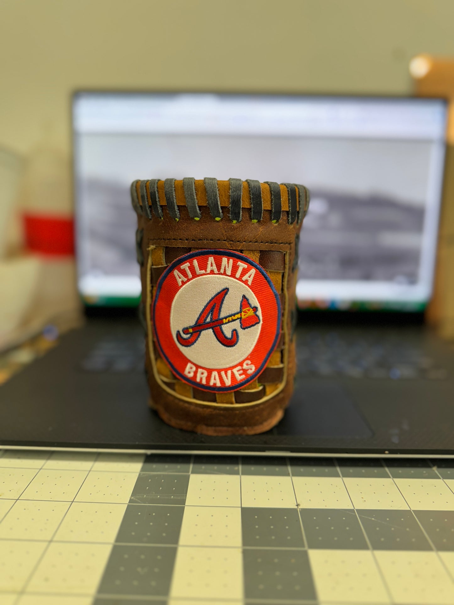 Pocket Coozie - Atlanta Braves A circle