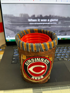Pocket Coozie Limited Edition Cincinnati Reds Round Style