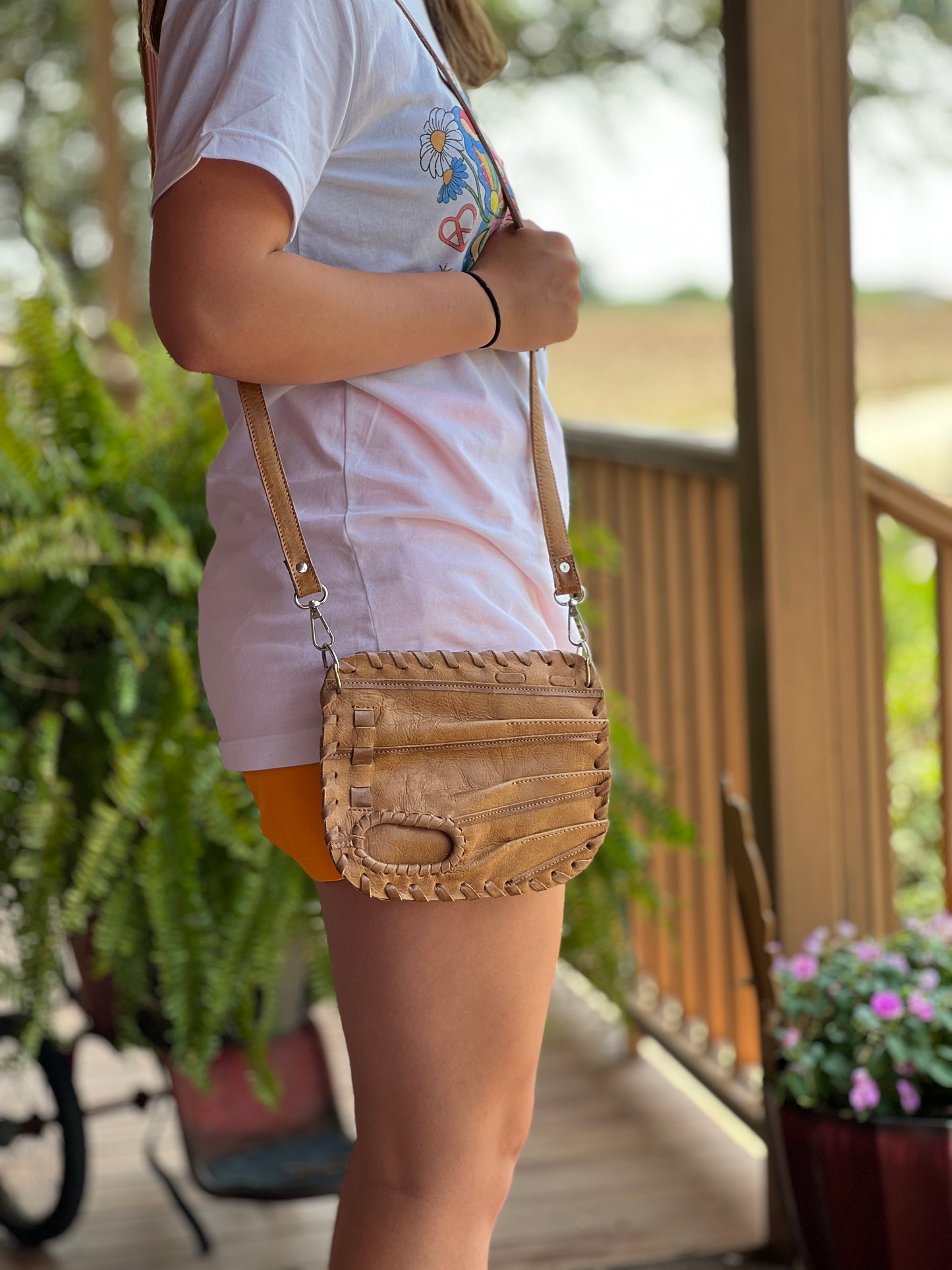 Finger Glove Purse - Script On Silver