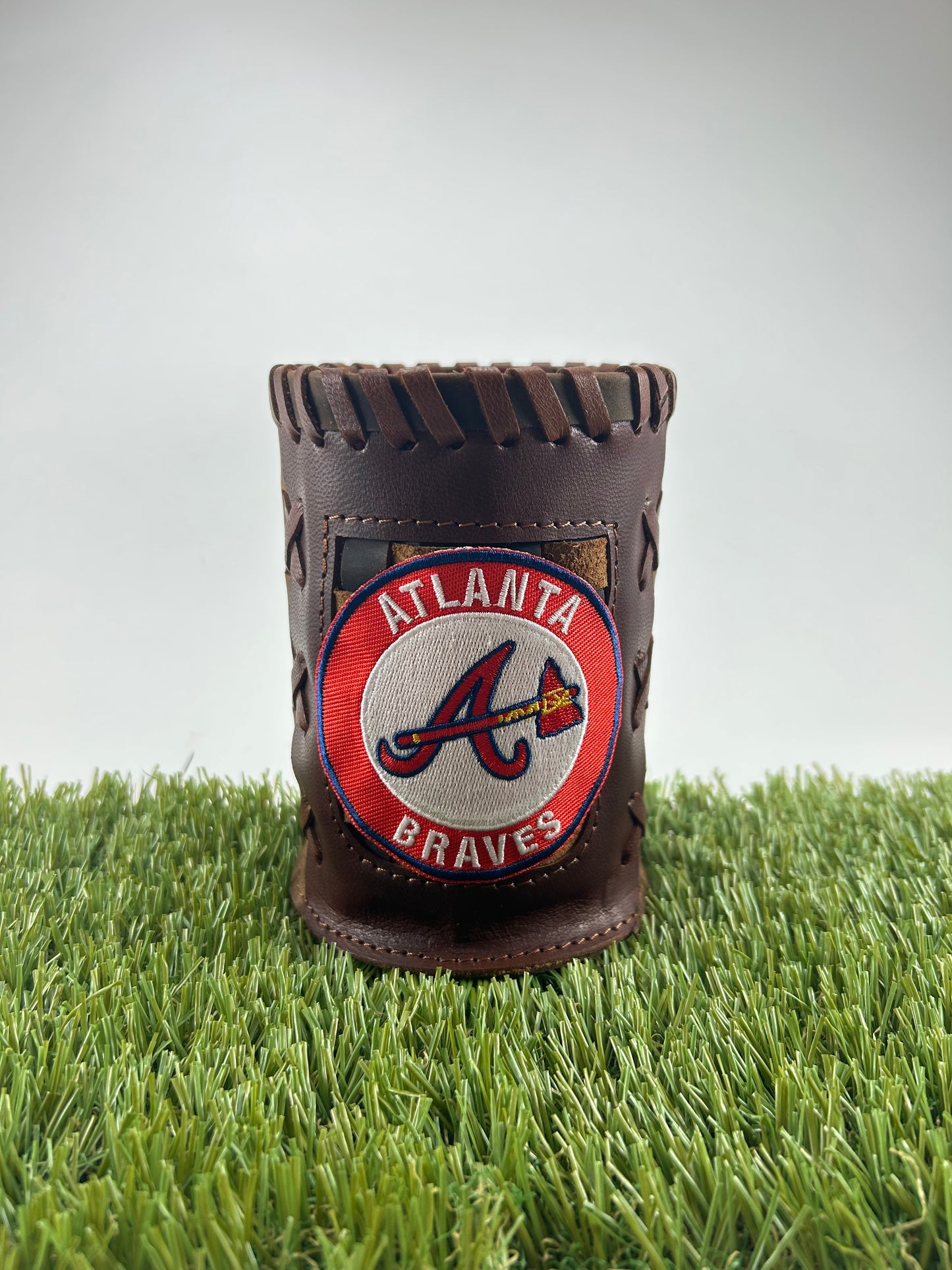 Vintage Pocket Coozie - Atlanta Braves A White Center Emblem