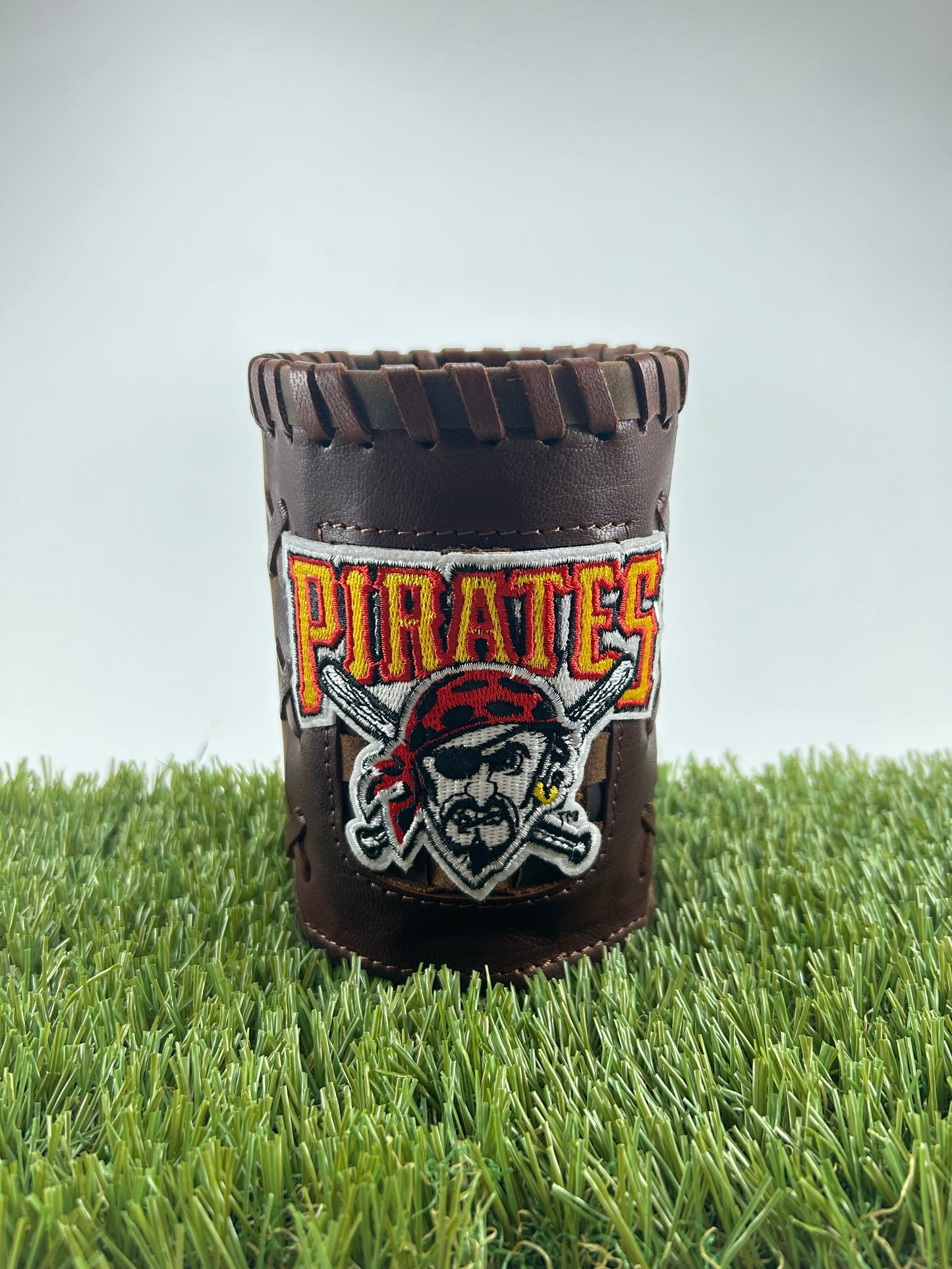 Vintage Pocket Coozie - Pittsburg Pirates Emblem