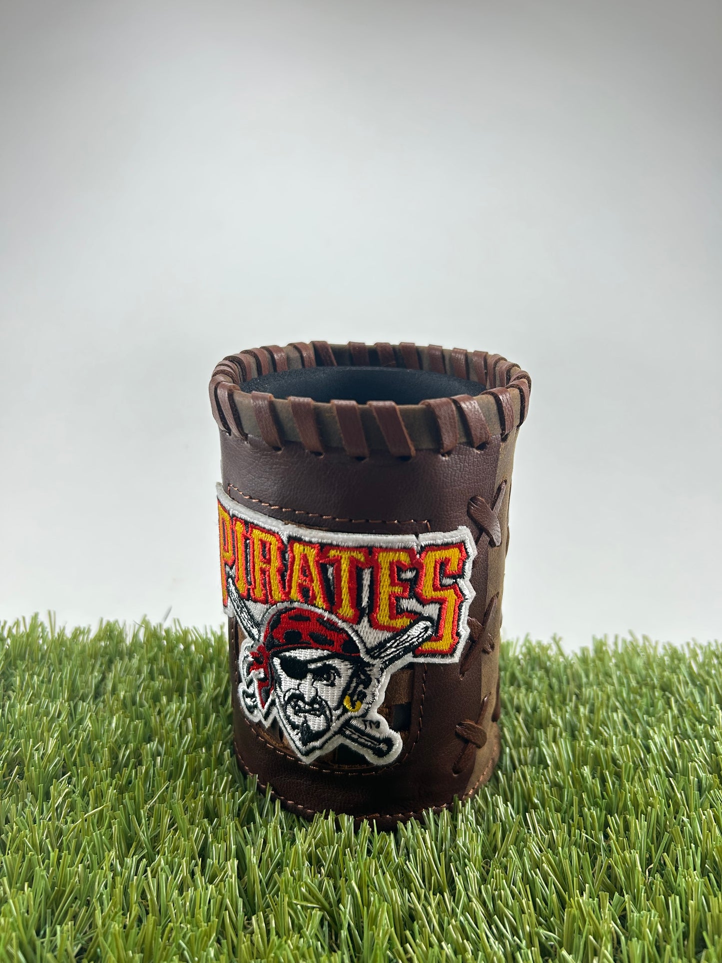 Vintage Pocket Coozie - Pittsburg Pirates Emblem