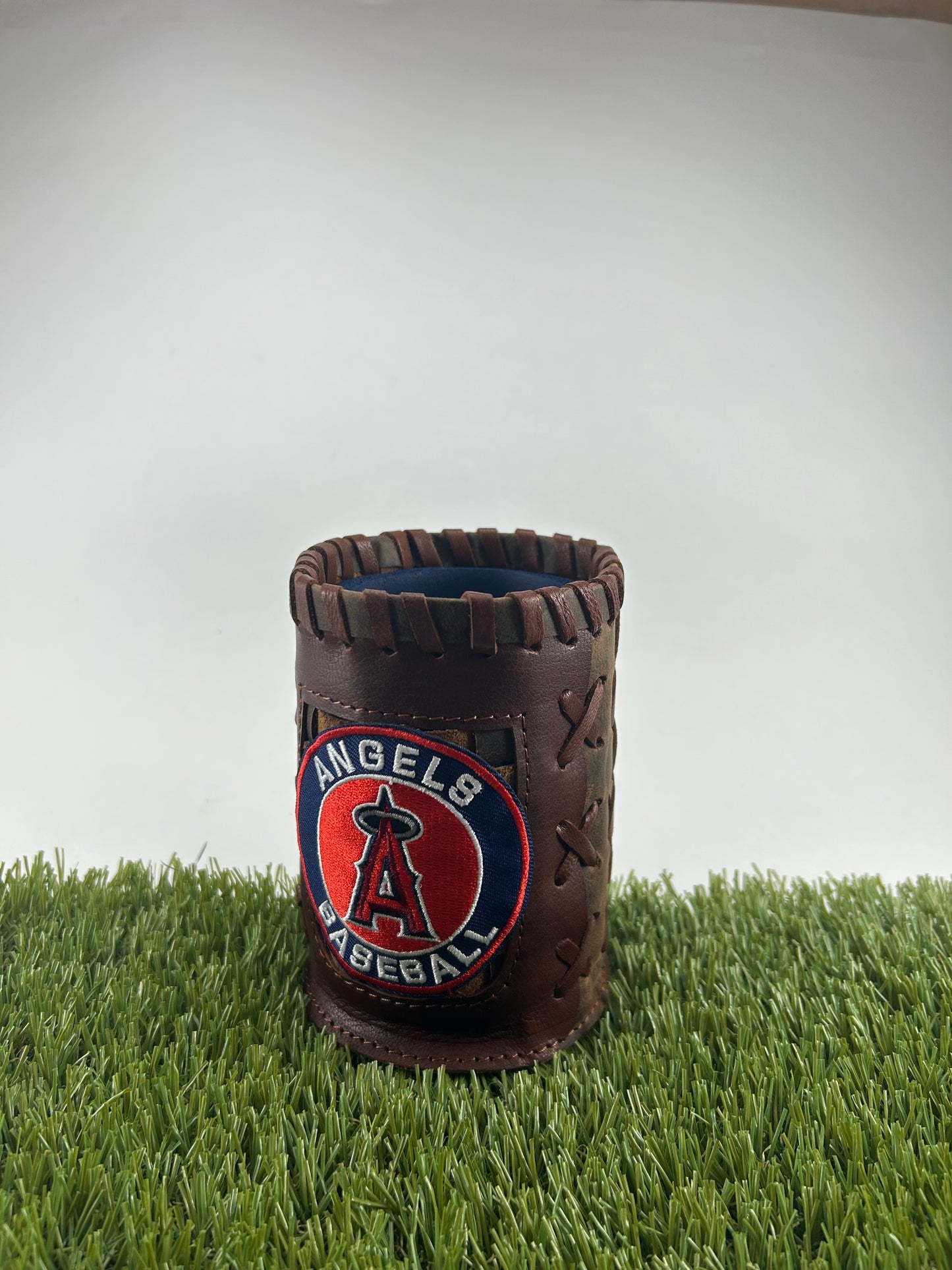 Vintage Pocket Coozie - Los Angeles Angels Red Center Circle
