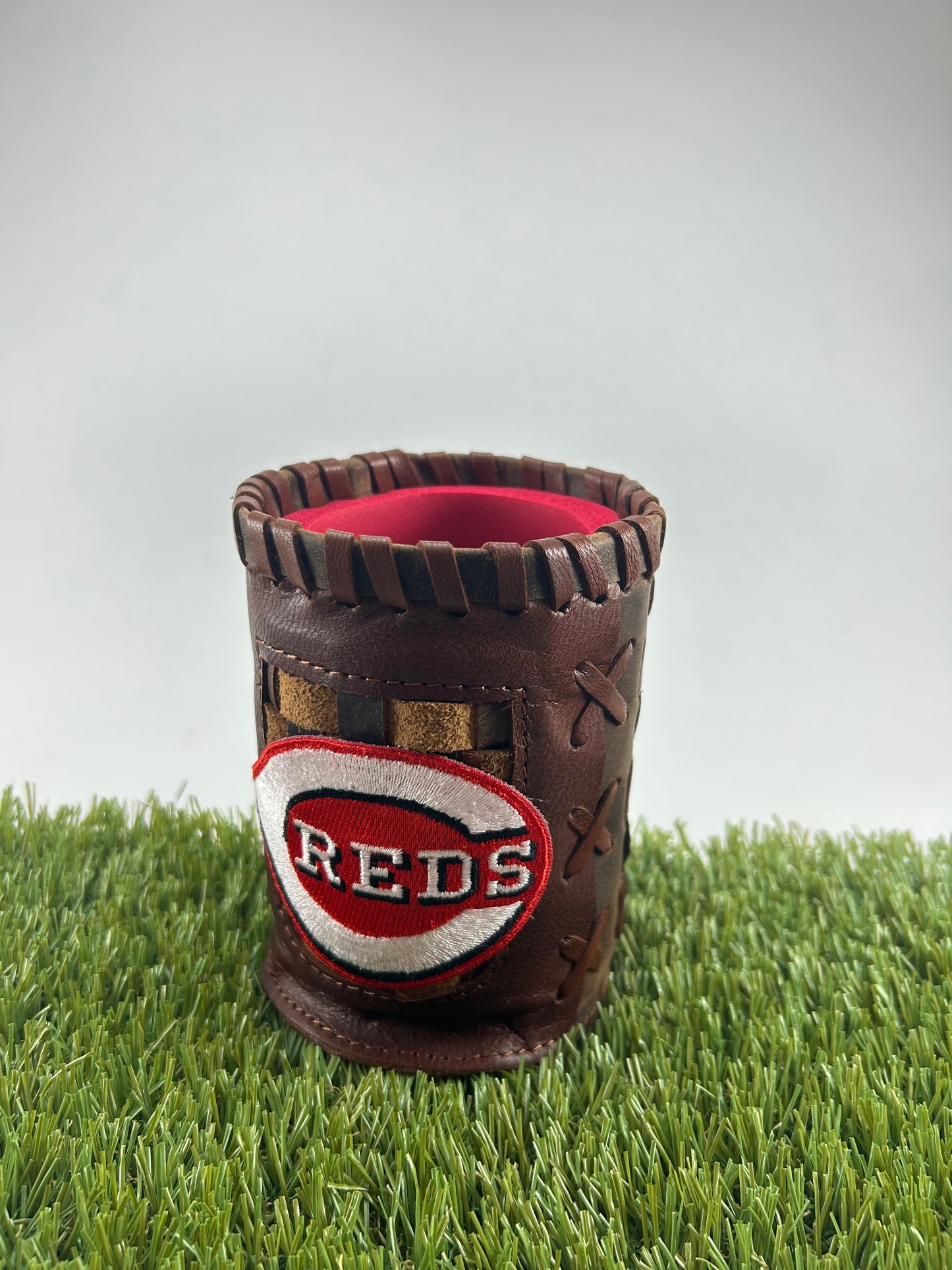Vintage Pocket Coozie - Cincinnati Reds C