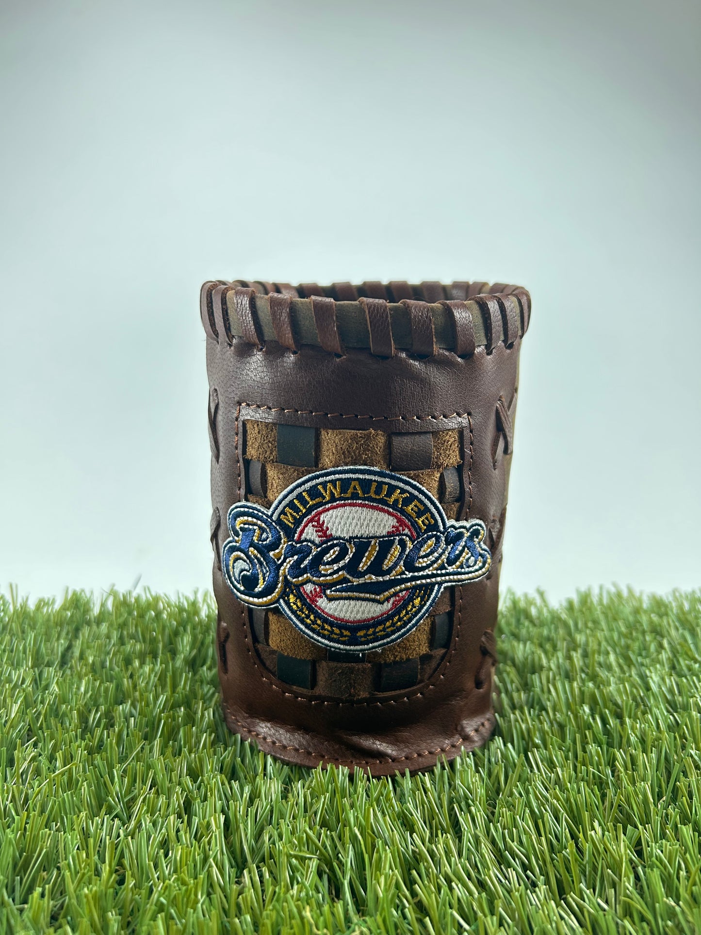 Vintage Pocket Coozie - Milwaukee Brewers Emblem