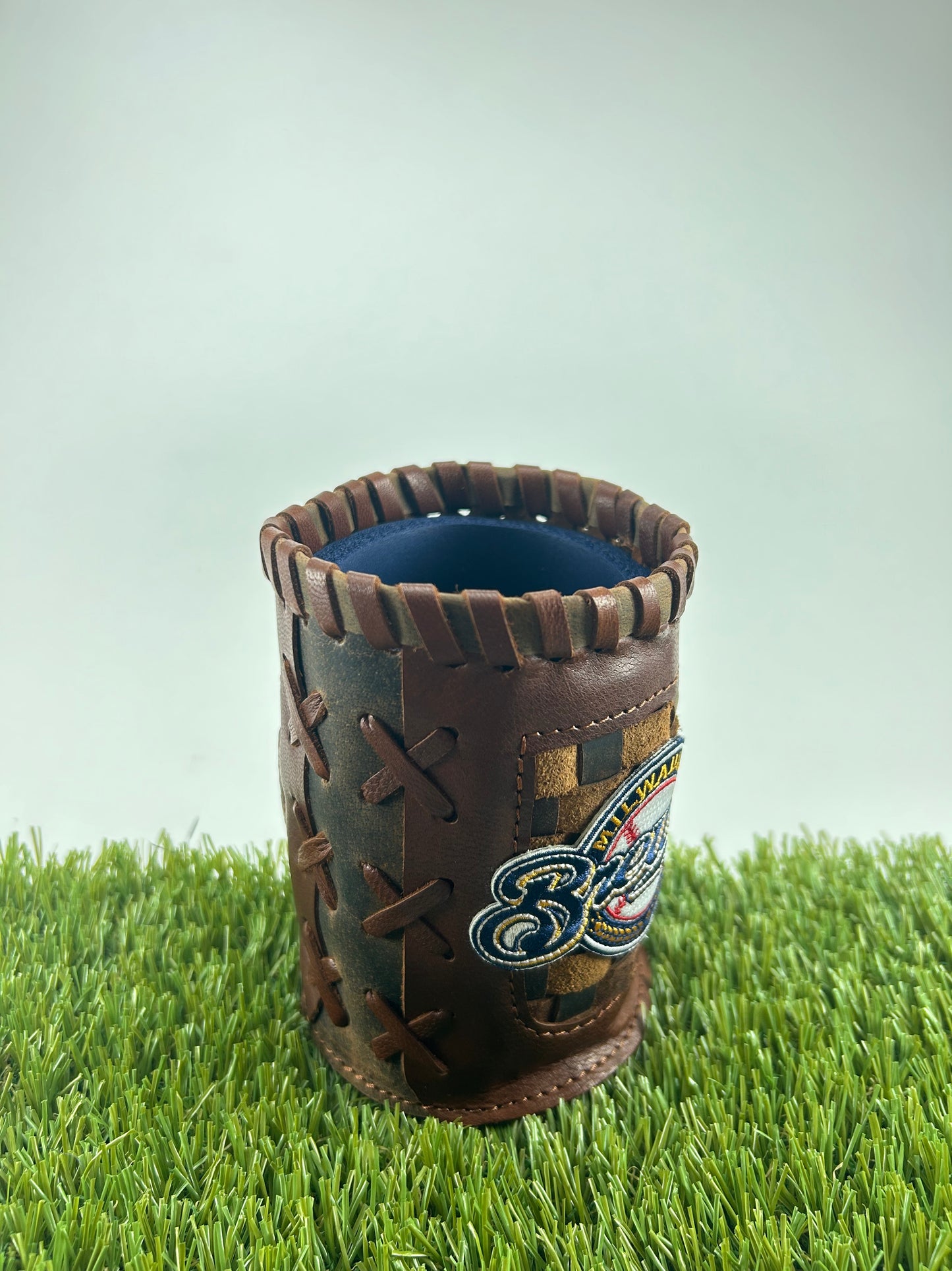 Vintage Pocket Coozie - Milwaukee Brewers Emblem
