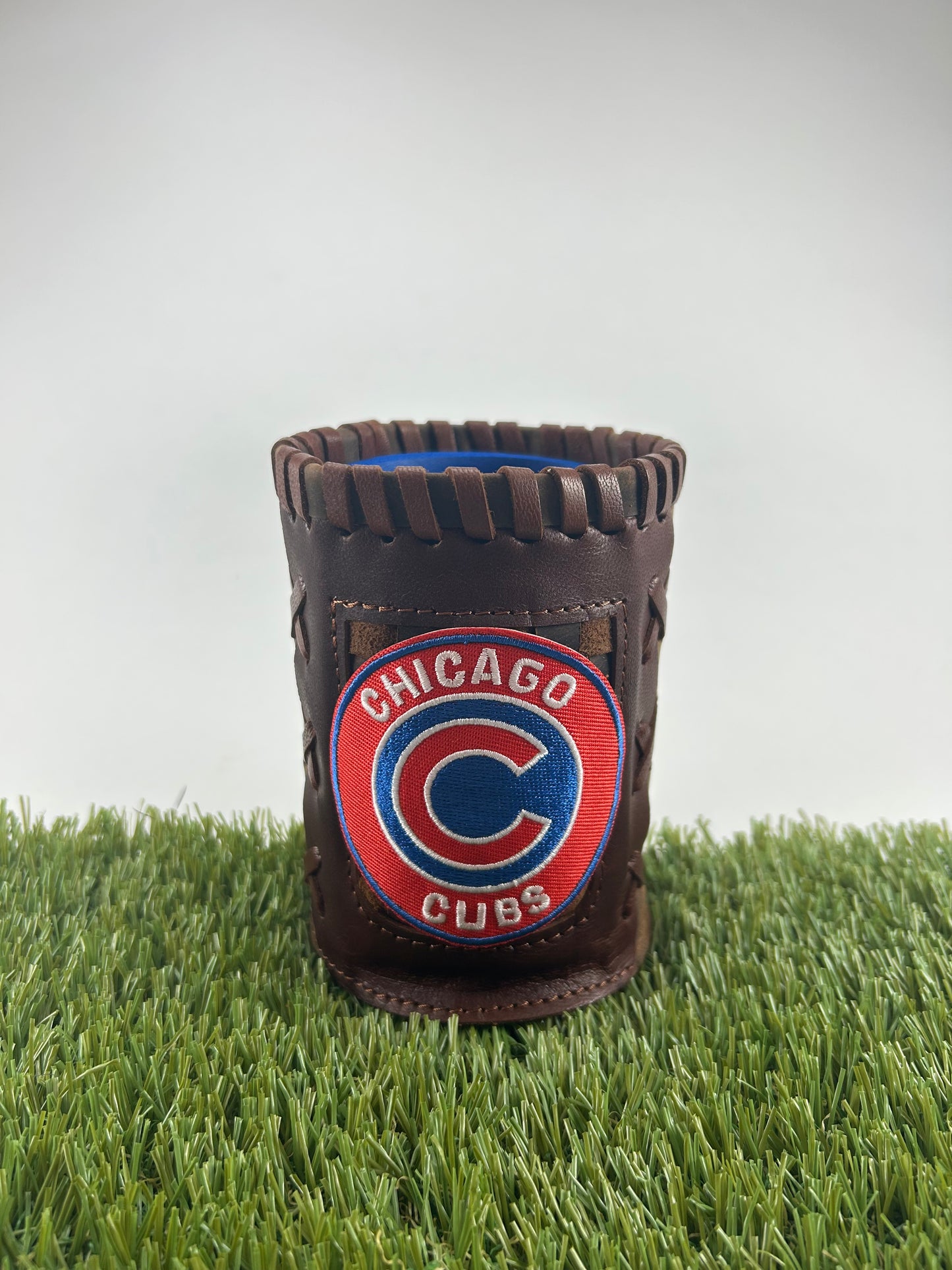 Vintage Pocket Coozie - Chicago Cubs Red Outline Emblem