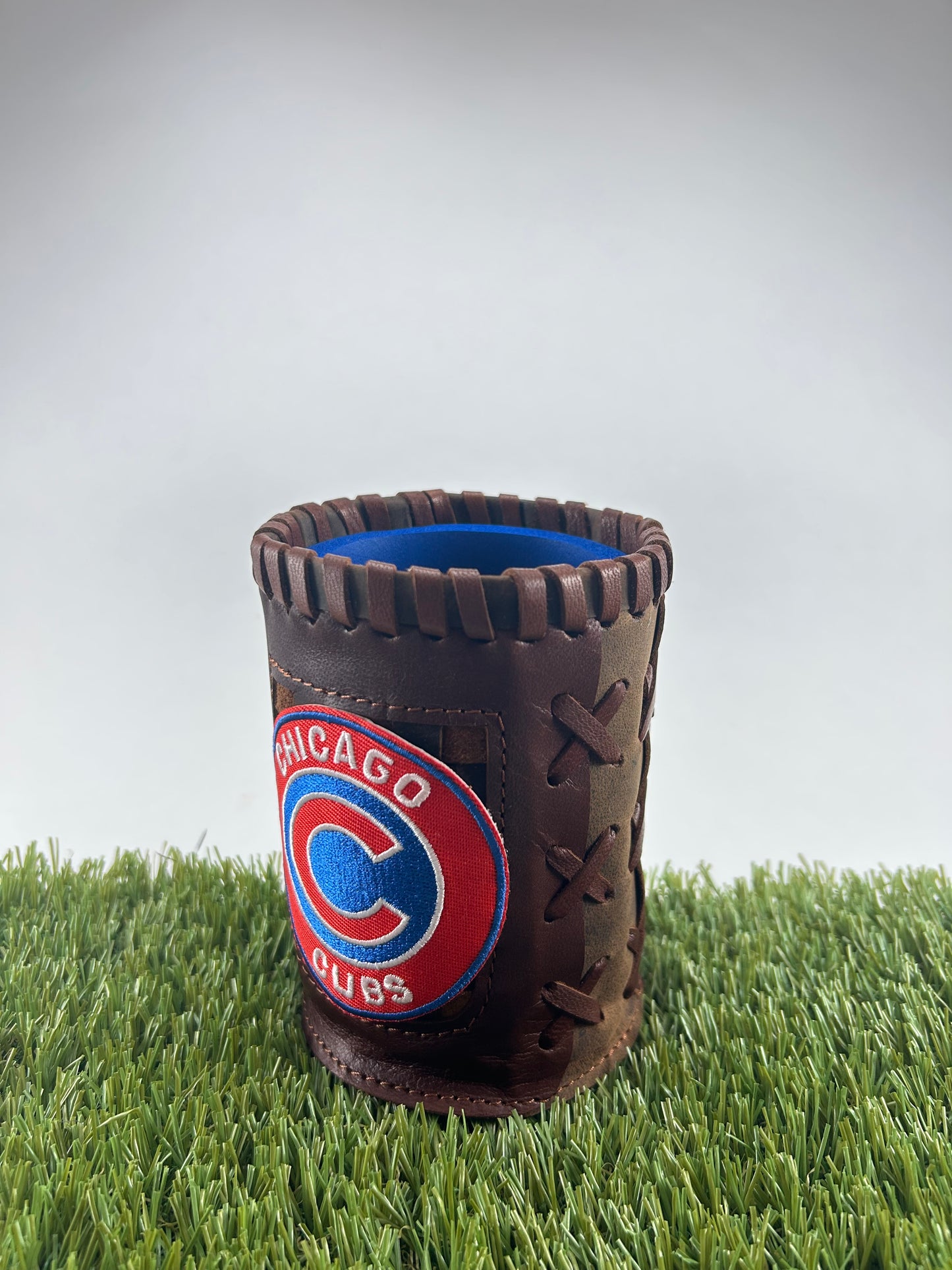 Vintage Pocket Coozie - Chicago Cubs Red Outline Emblem