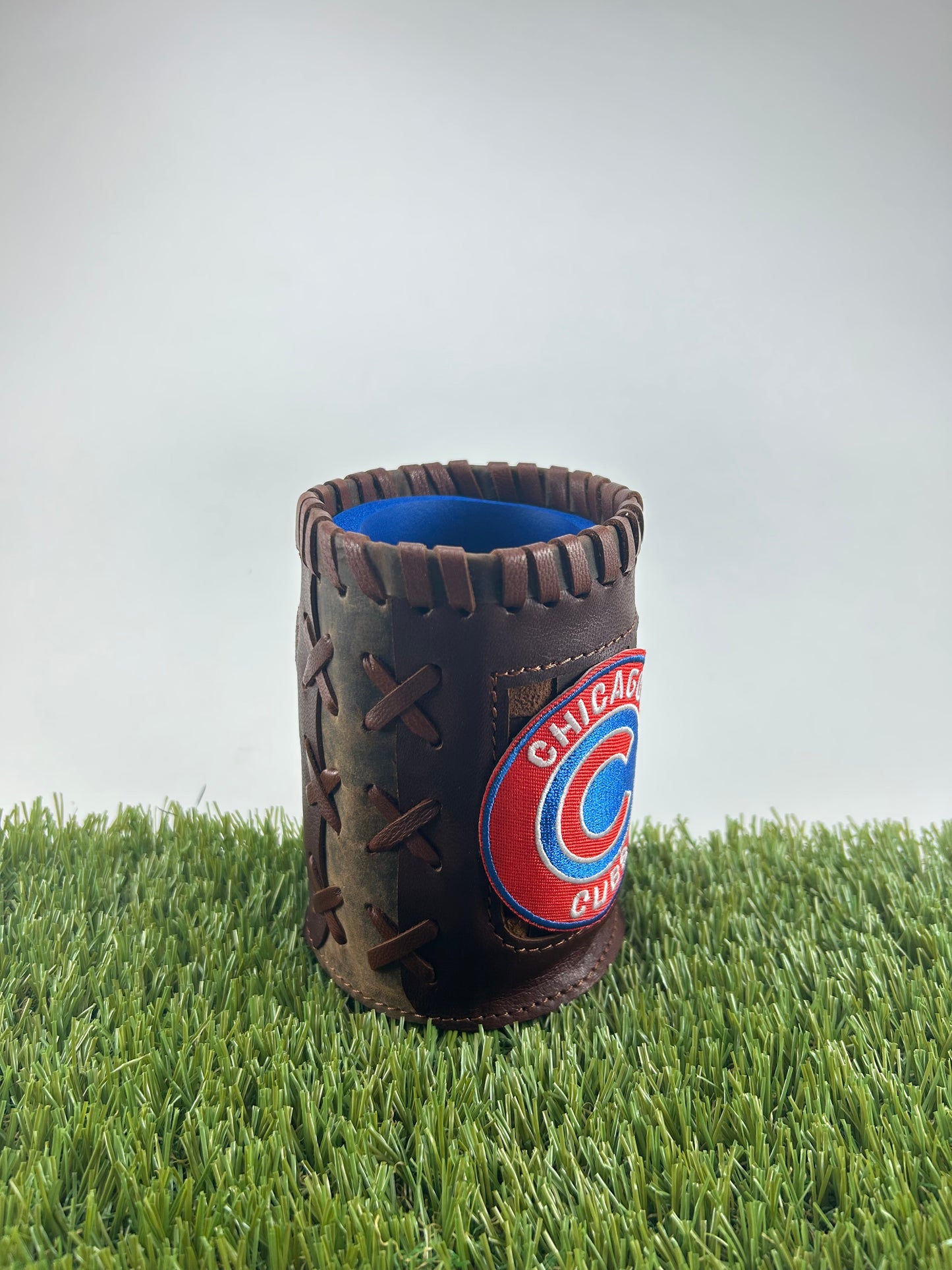 Vintage Pocket Coozie - Chicago Cubs Red Outline Emblem