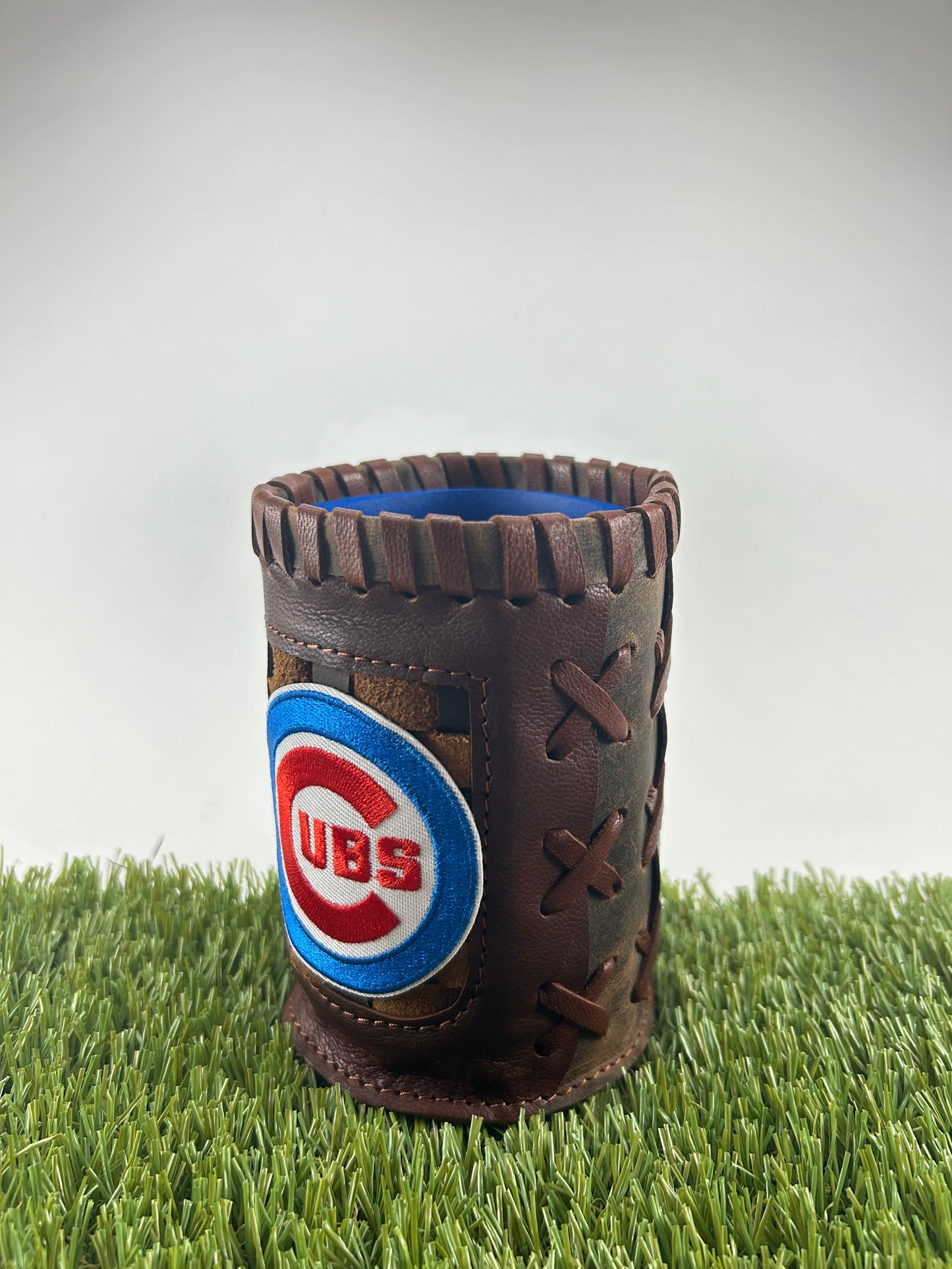 Vintage Pocket Coozie - Chicago Cubs Blue Outline Emblem