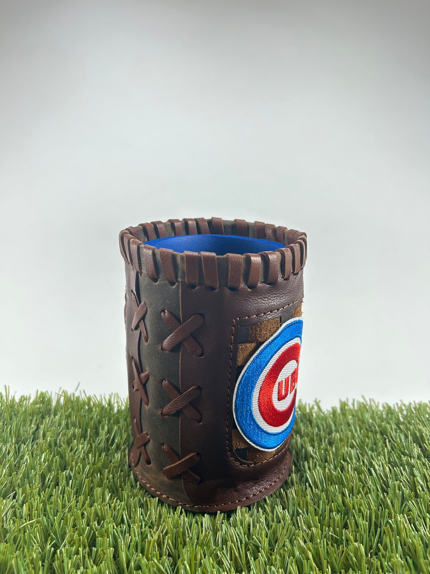 Vintage Pocket Coozie - Chicago Cubs Blue Outline Emblem