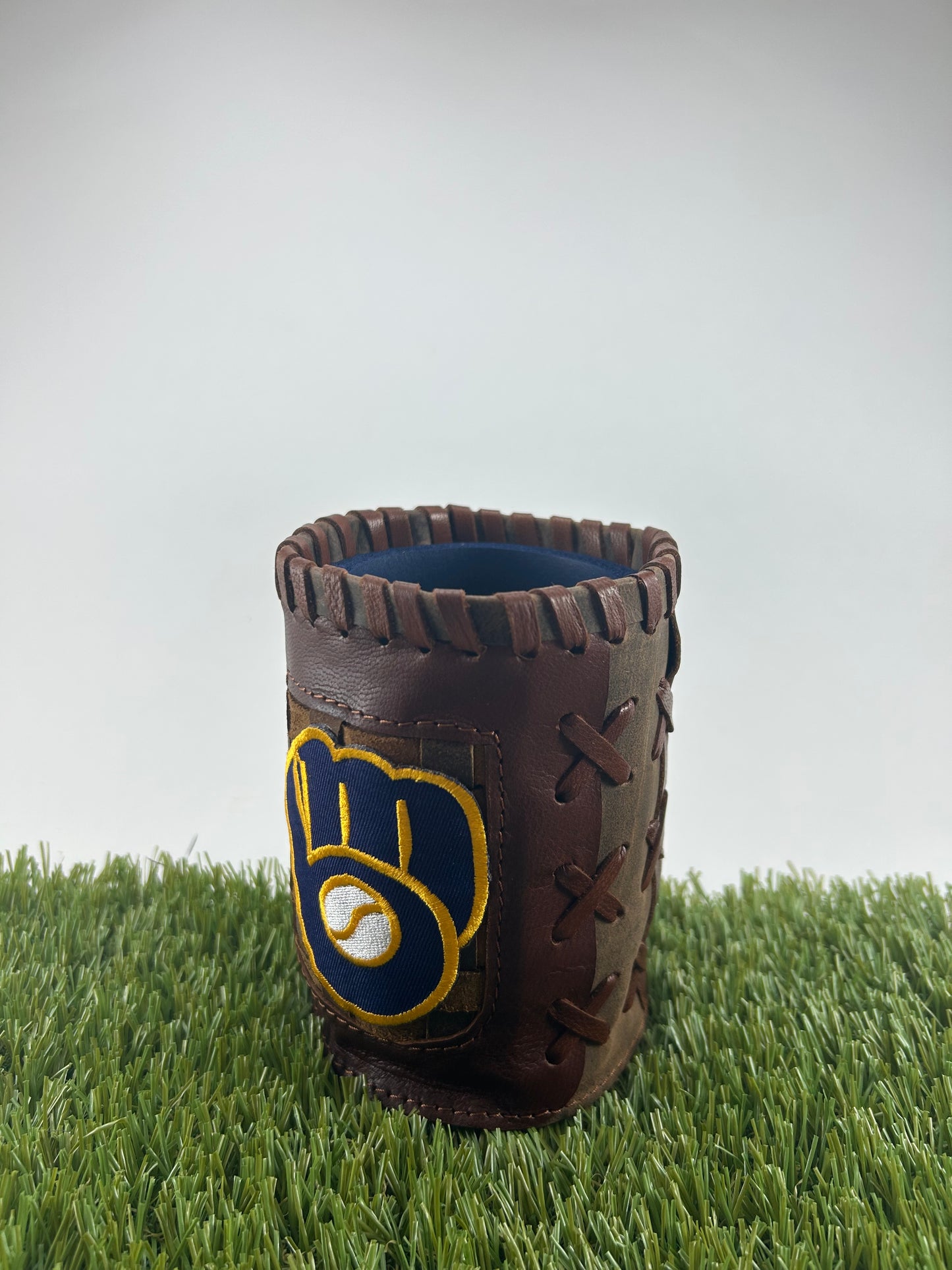 Vintage Pocket Coozie - Milwaukee Brewers Mitt