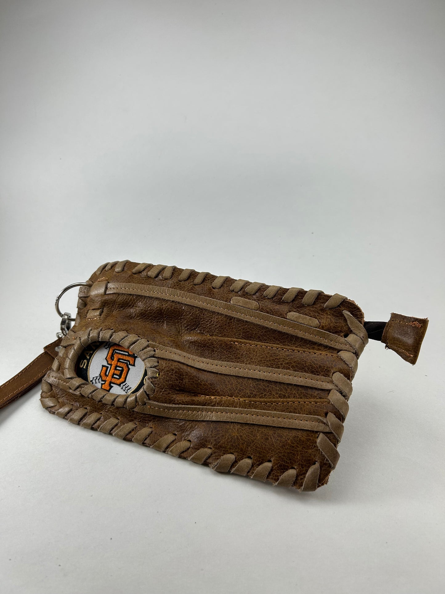 Finger Glove Wristlet - San Francisco Giants SF Round
