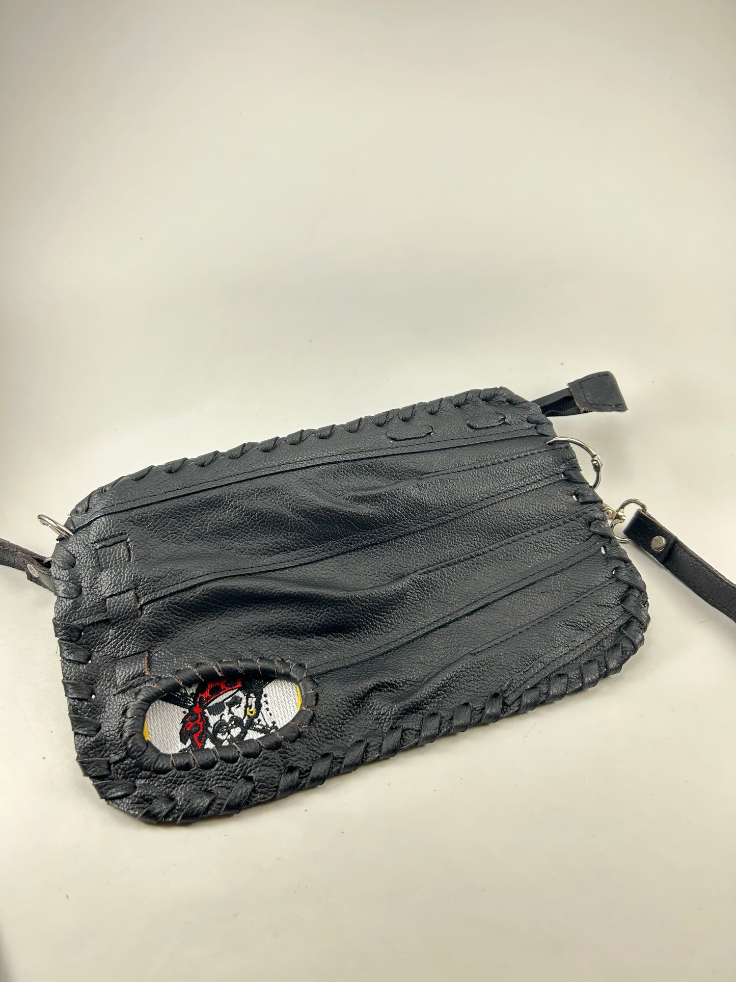Black Finger Glove Purse - Pittsburg Pirates Baseball