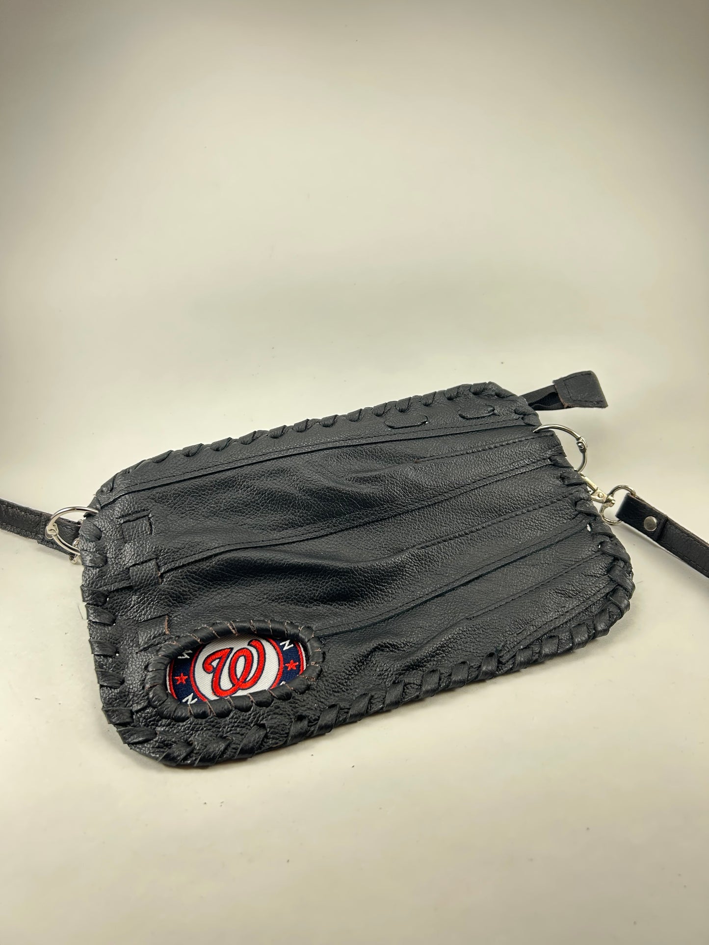 Black Finger Glove Purse - Washington Nationals White Inner Circle