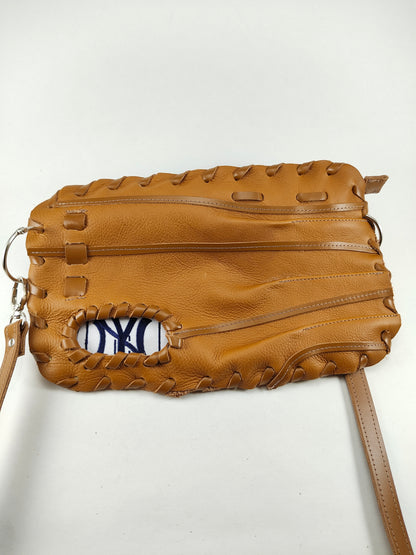 Finger Glove Purse - New York Yankees Pinstripes