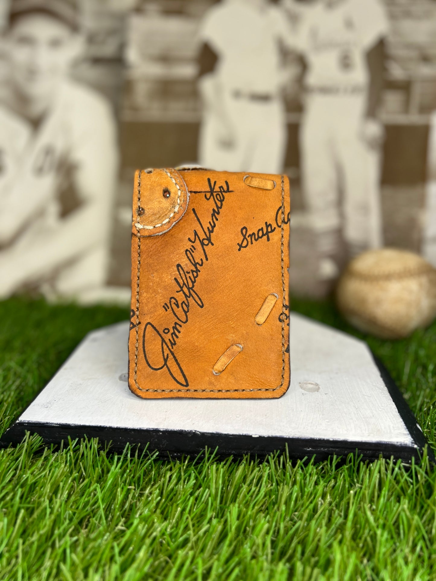 Jim " Catfish" Hunter Magnetic Money Clip Card Holder